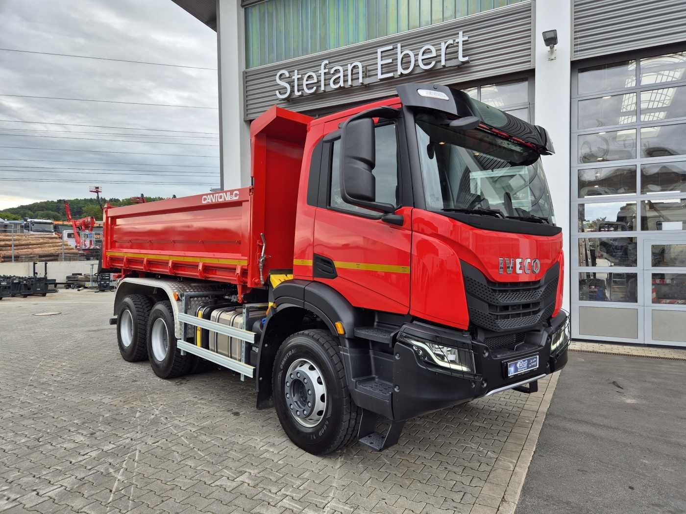 Fahrzeugabbildung Iveco X-Way AD300X48Z HR OFF 6x4 Bordmatik Intarder