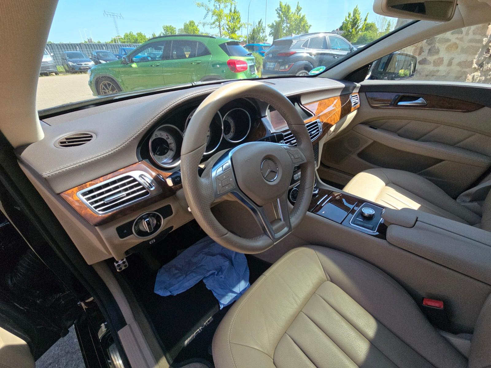 Mercedes-Benz CLS 350 Shooting Brake*AMG Line*