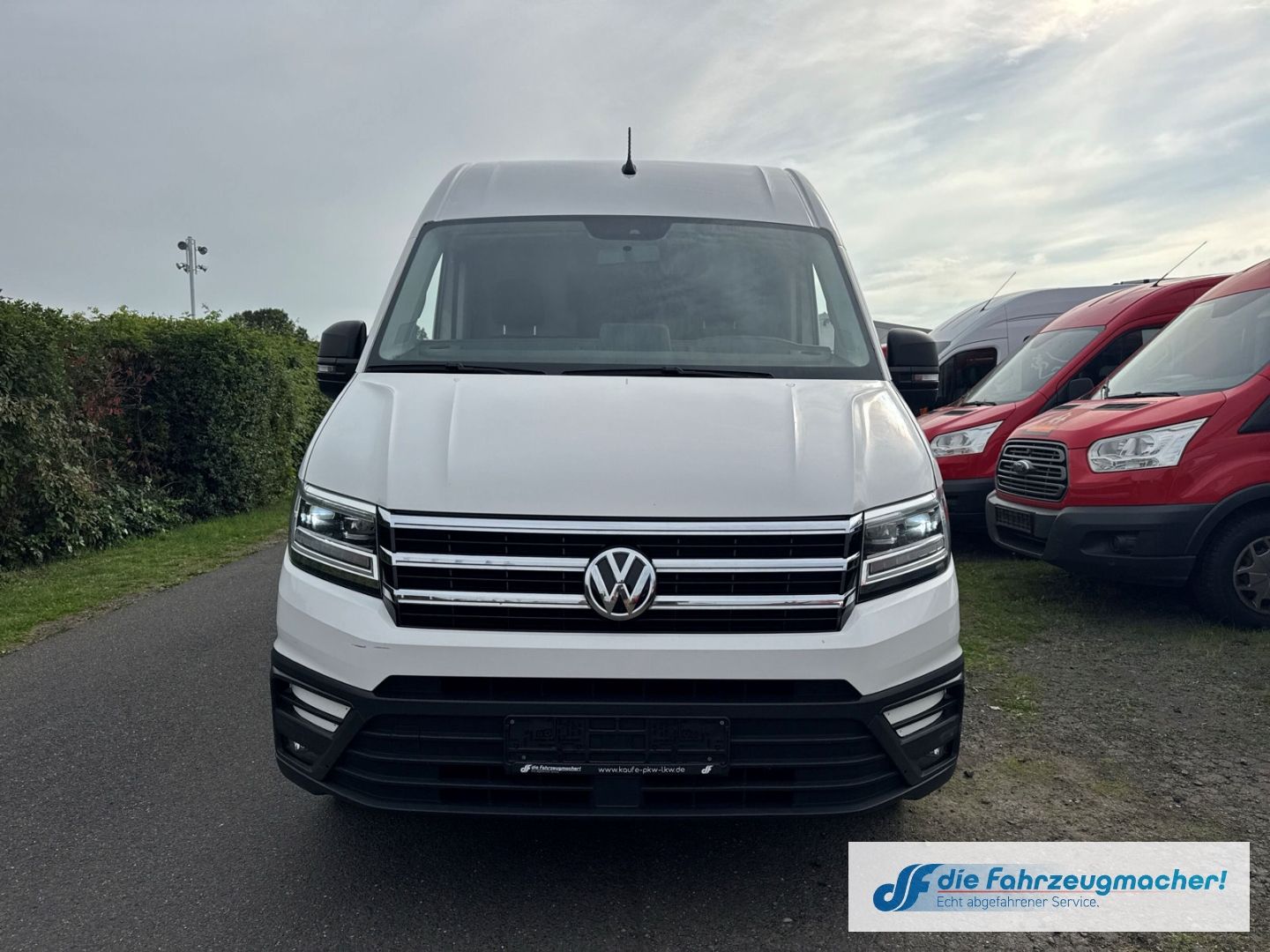 Fahrzeugabbildung Volkswagen Crafter Kasten 35 AUT. mittel L2 Hochd.LED Trend
