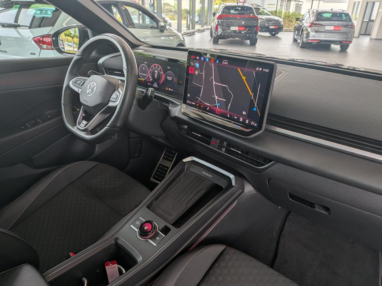 Volkswagen T-Roc 1.5 eTSI R-Line IQ Matrix H/K Pano AHK 19", миниатюра 10