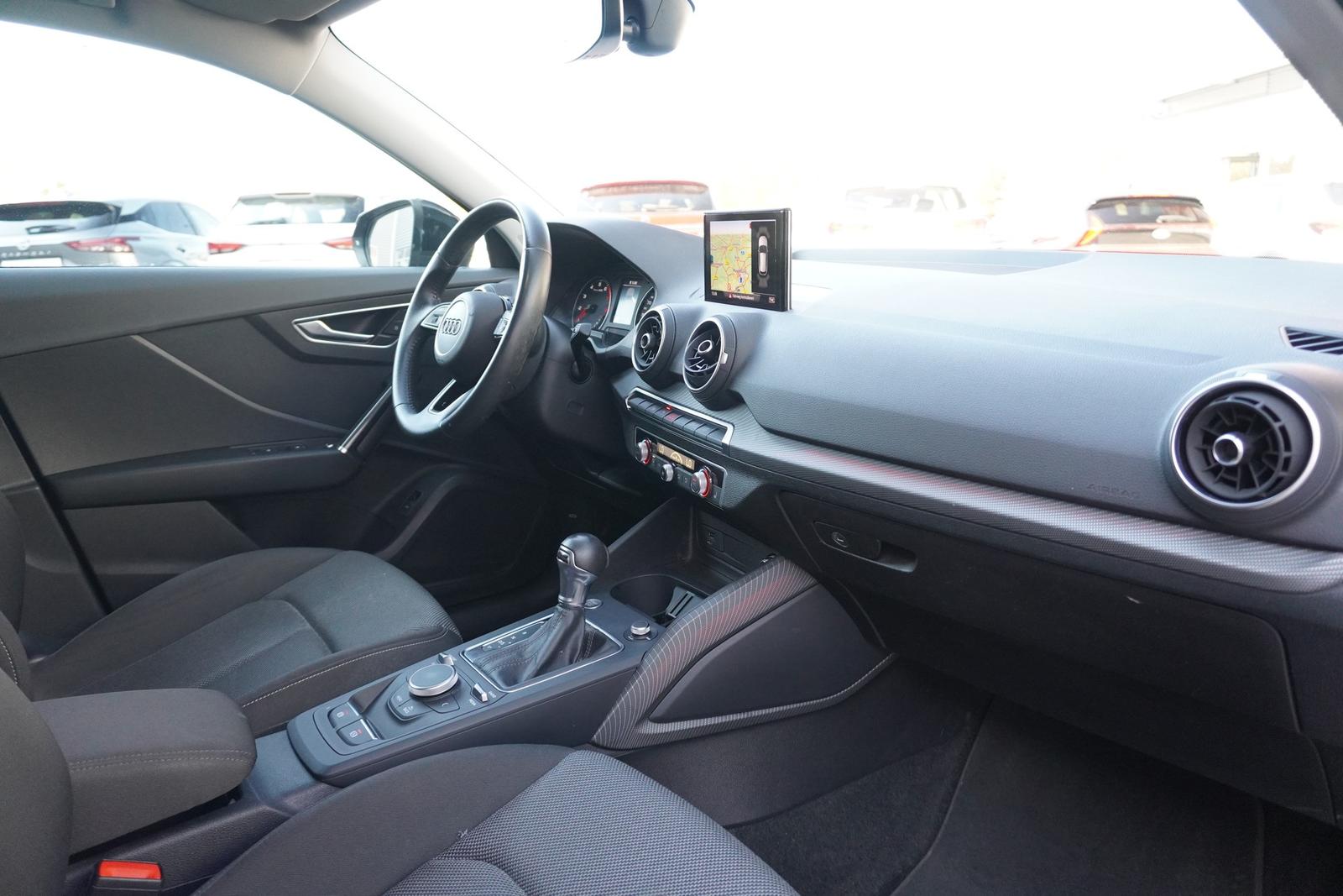 Audi Q2 35 1.5 TFSI S line LED Navi Sitzheizung AHK
