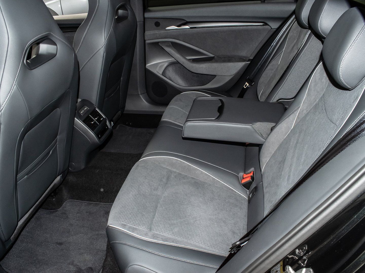 Skoda Superb - Bild 14