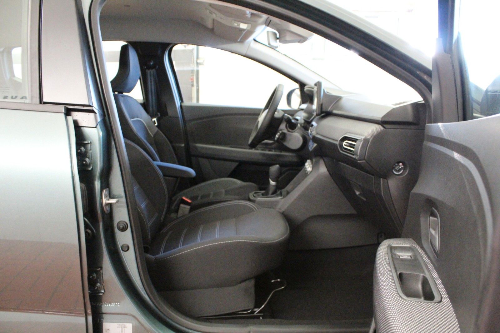 Fahrzeugabbildung Dacia Sandero TCe 90 auto Journey *Komfort-Paket*Sitzh