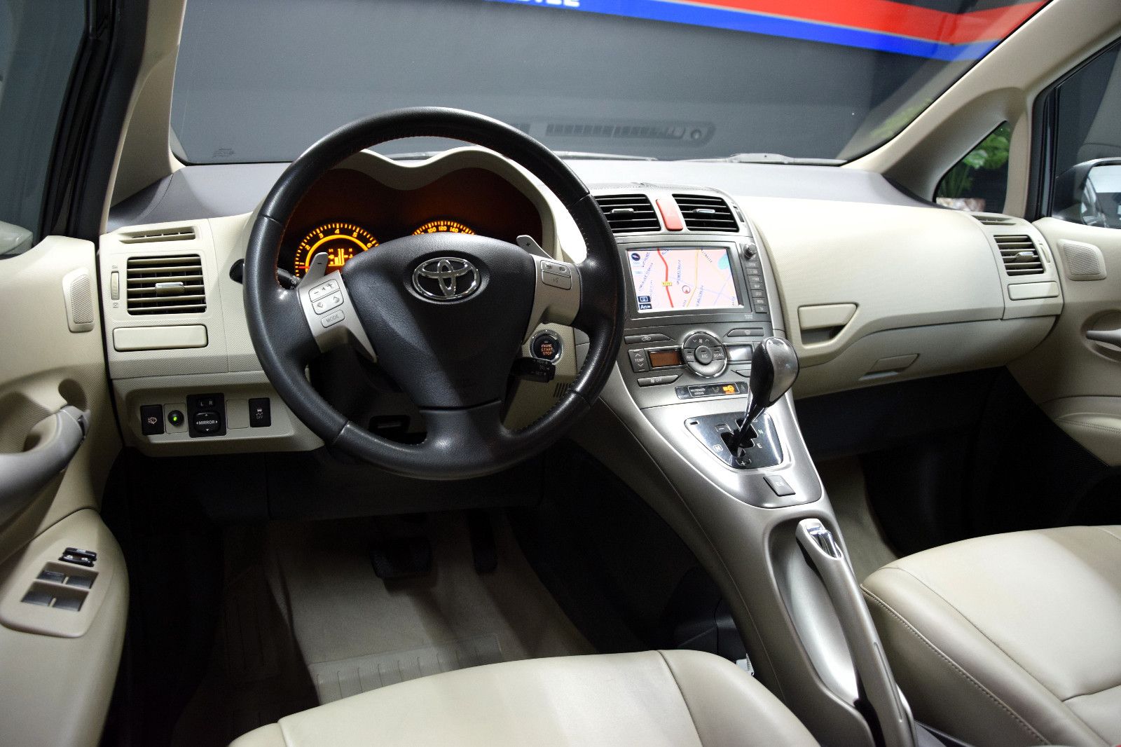 Fahrzeugabbildung Toyota Auris Executive 1. Hand Sitzheiz. Automatik PDC