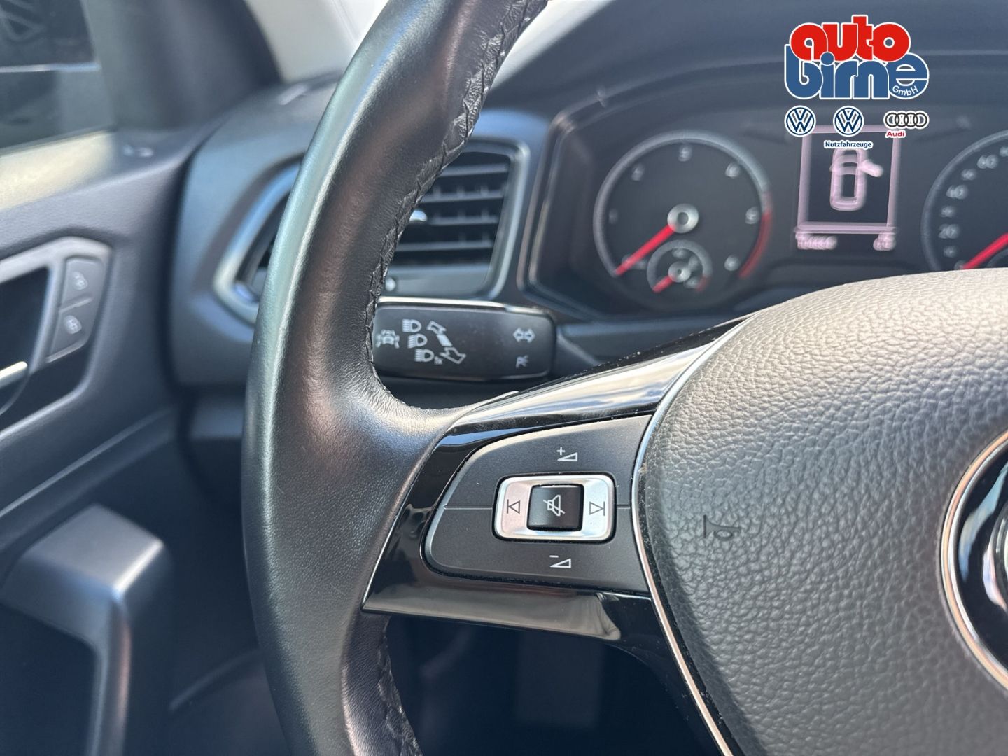 T-Roc 1.6 TDI Navi Apple CarPlay 2-Zonen-Klimaau