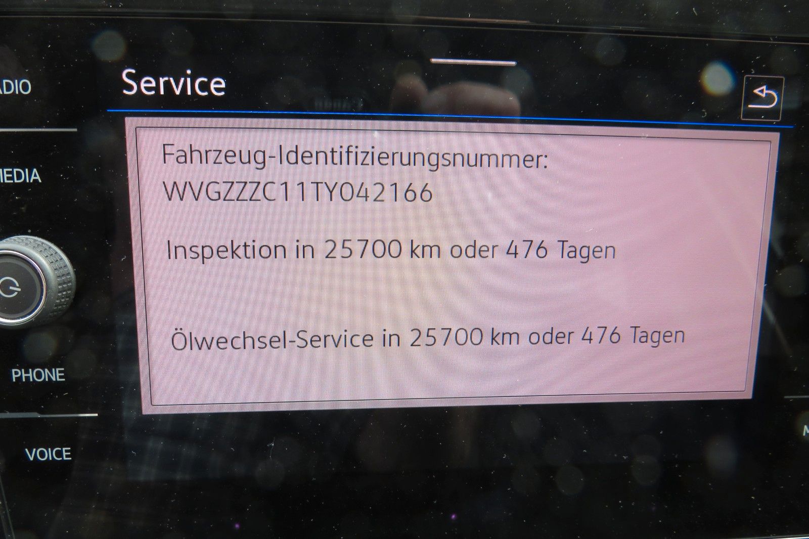 Fahrzeugabbildung Volkswagen T-Cross DSG ACC KAMERA NAVI SITZH LED APP GJ 1.H