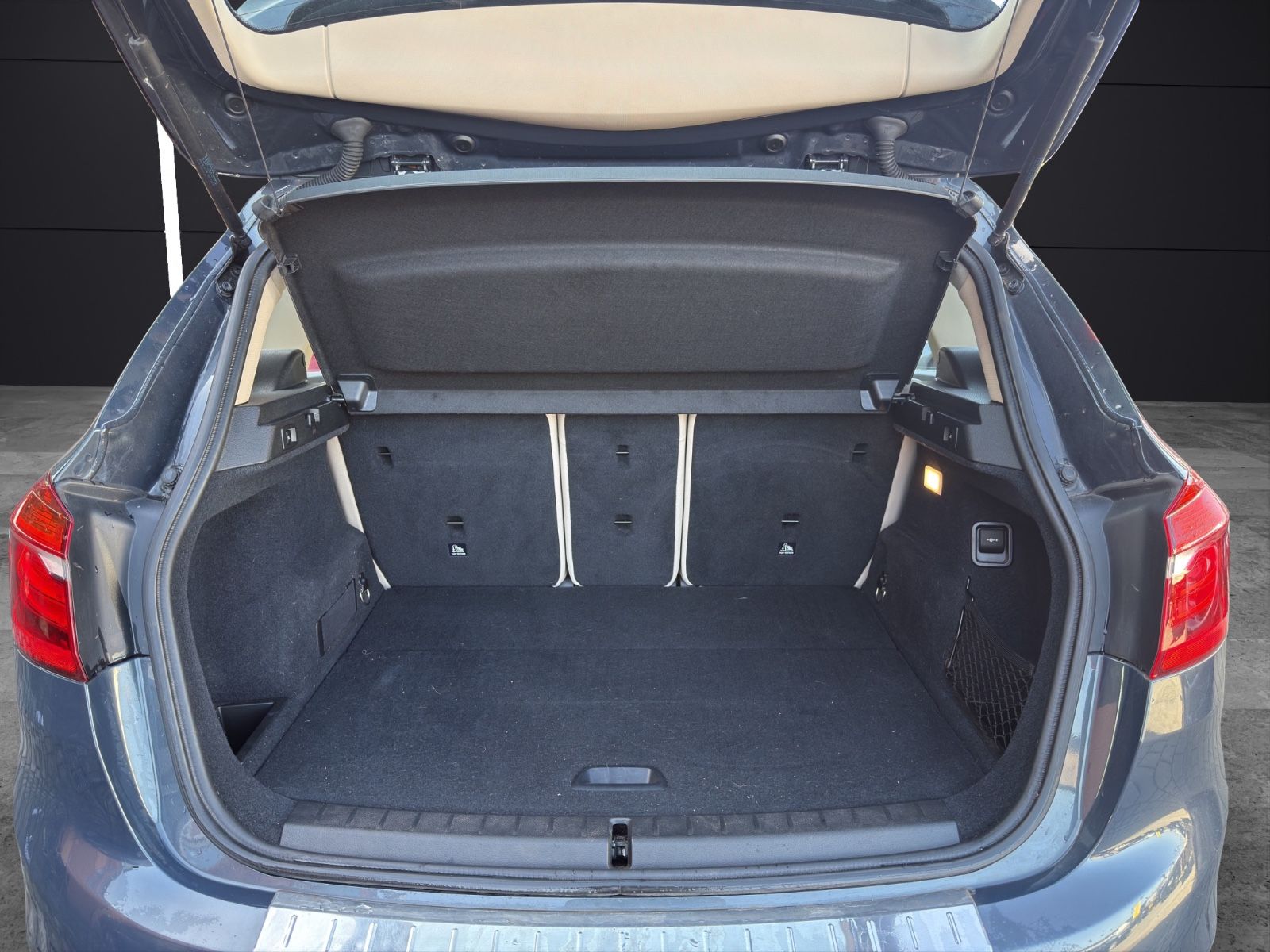 Fahrzeugabbildung BMW 225 Active Tourer*Luxury-Line*Navi*Kamera*