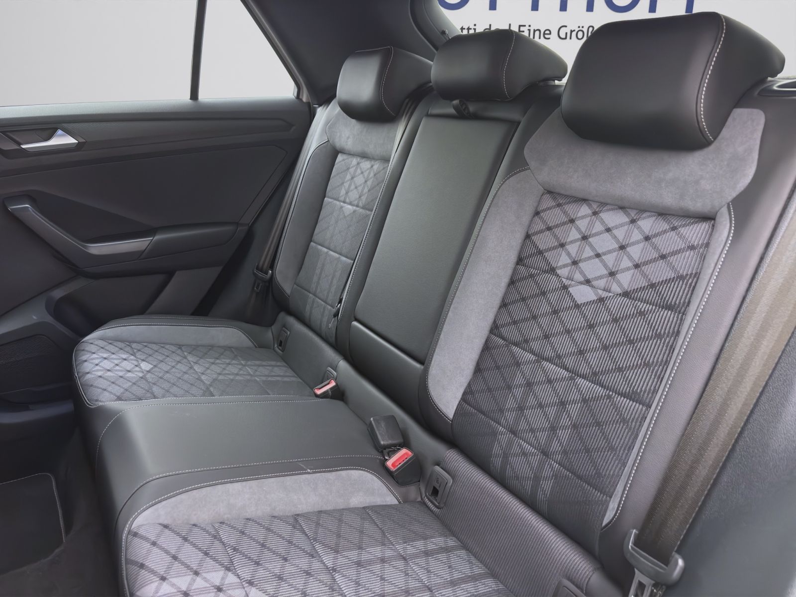 Volkswagen T-Roc - Bild 16