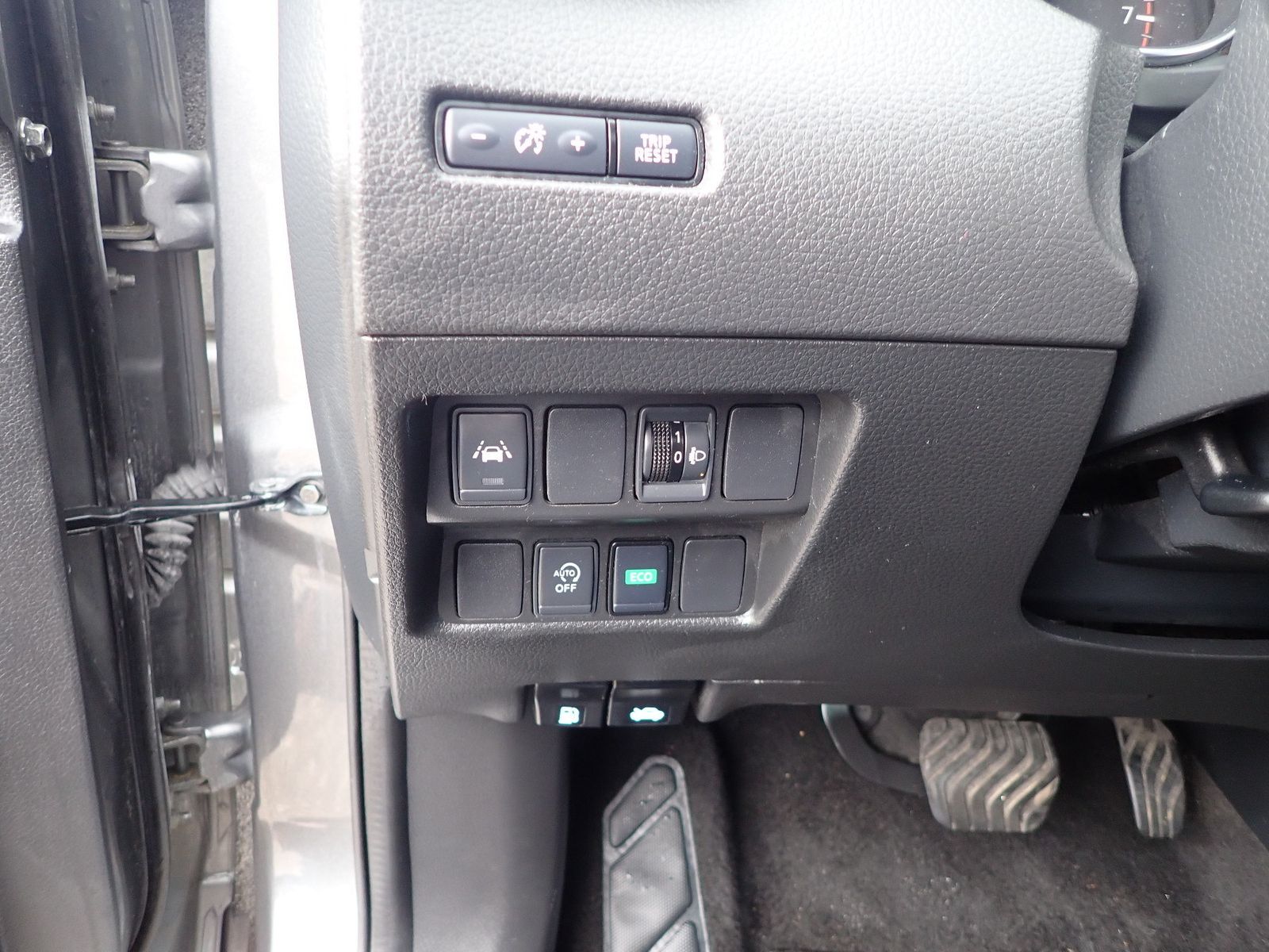 Fahrzeugabbildung Nissan Qashqai (J11E) Zama