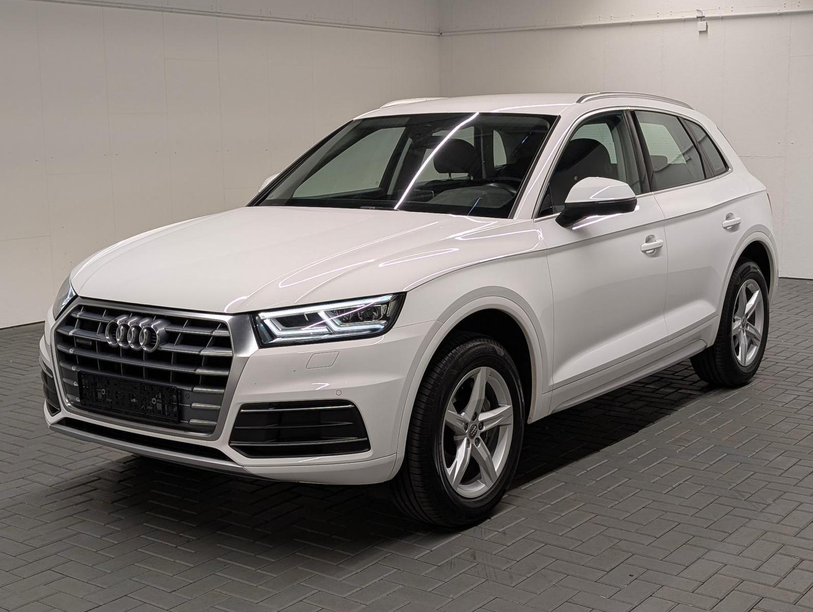 Audi Q5 quattro Sport LED/AHK/el.Heck/SHZ/Navi/VirCo/