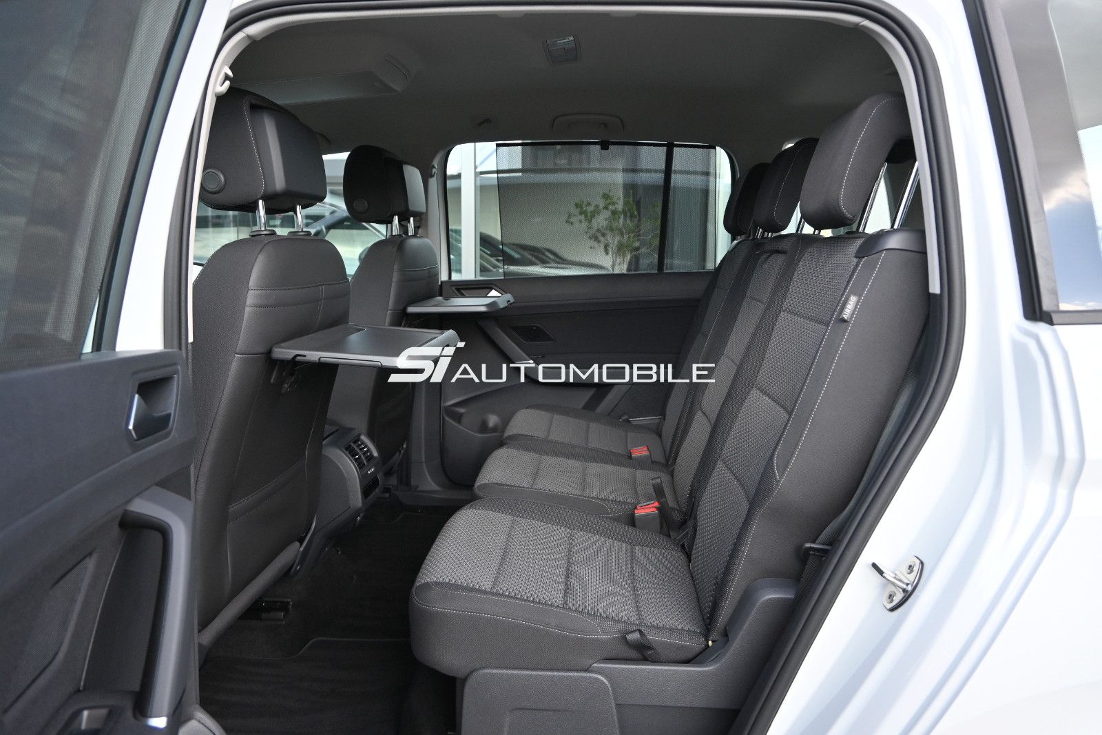 Fahrzeugabbildung Volkswagen Touran 2.0 TDI DSG Comfortline °UVP 58.262€°STHZ