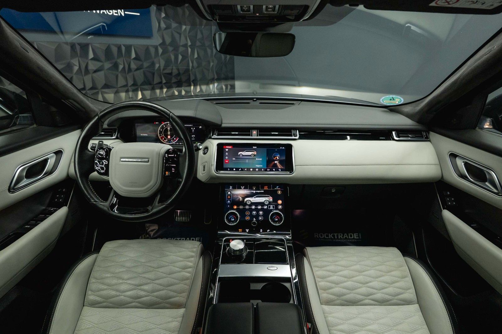Fahrzeugabbildung Land Rover Velar SV Autobiography Dynamic Edition *ACC*19%*