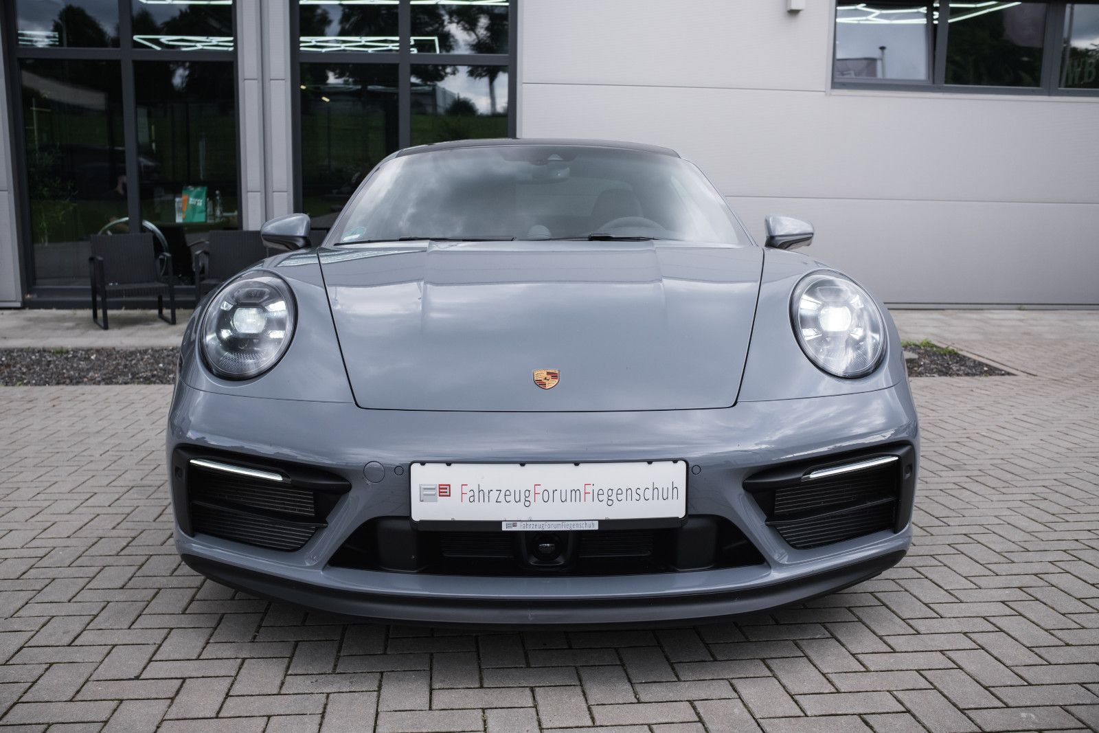 Fahrzeugabbildung Porsche 911/992.1 GTS 4 -18Wege-INNO-360-HALenkung-LED