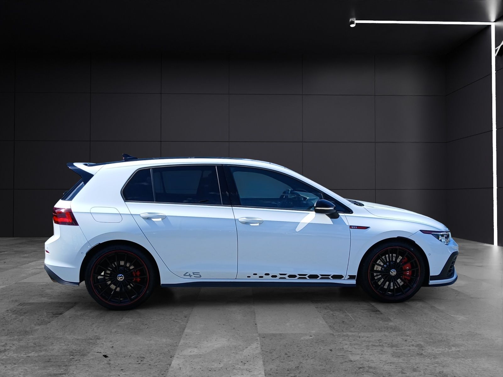 Fahrzeugabbildung Volkswagen Golf VIII GTI Clubsport Matrix Navi Leder Pano A