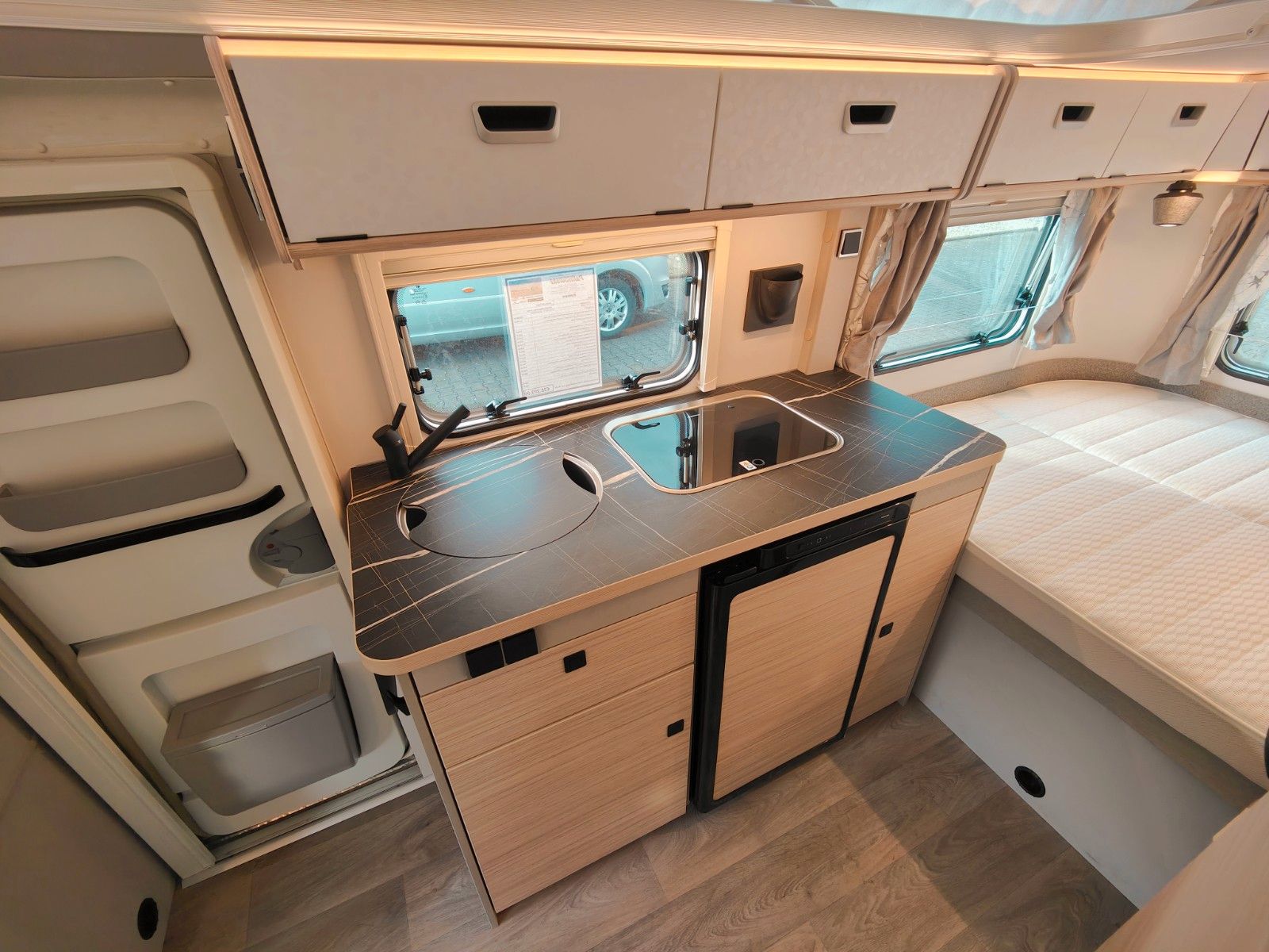 Fahrzeugabbildung HYMER / ERIBA / HYMERCAR Touring 550 Urban - SUMMER-SALE! -