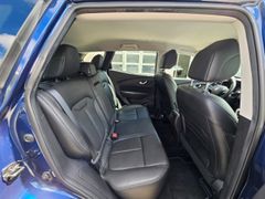 Fahrzeugabbildung Kadjar Crossboarder-S 1.2 TCe 130 BOSE Kamera Le