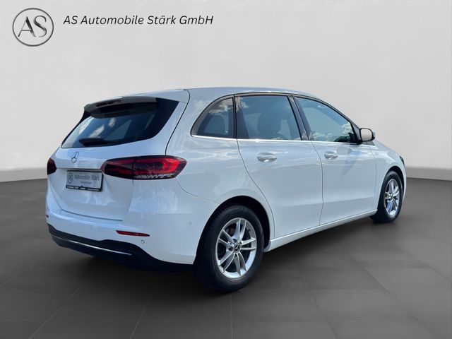 Fahrzeugabbildung Mercedes-Benz B 180 Automatik+LED+Kamera+Navi+AHK+Spur