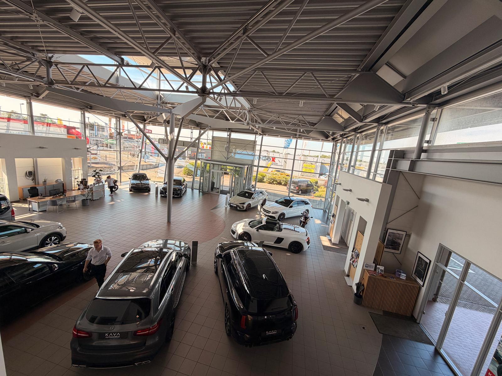 showroom-image-main