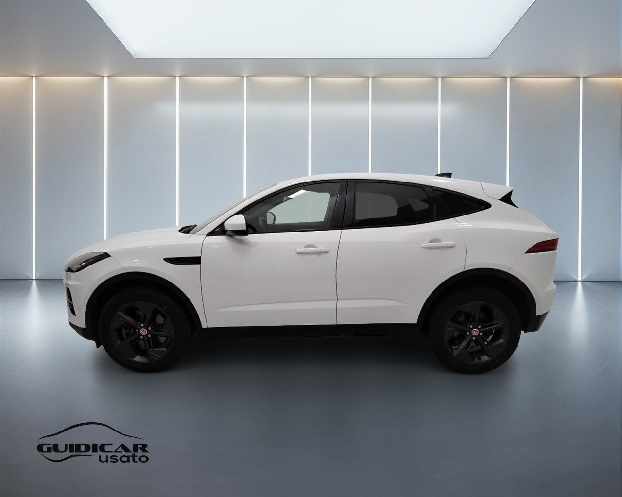 Jaguar JAGUAR E-Pace 2021 - E-Pace 2.0d i4 mhev R-Dynam imagem 3