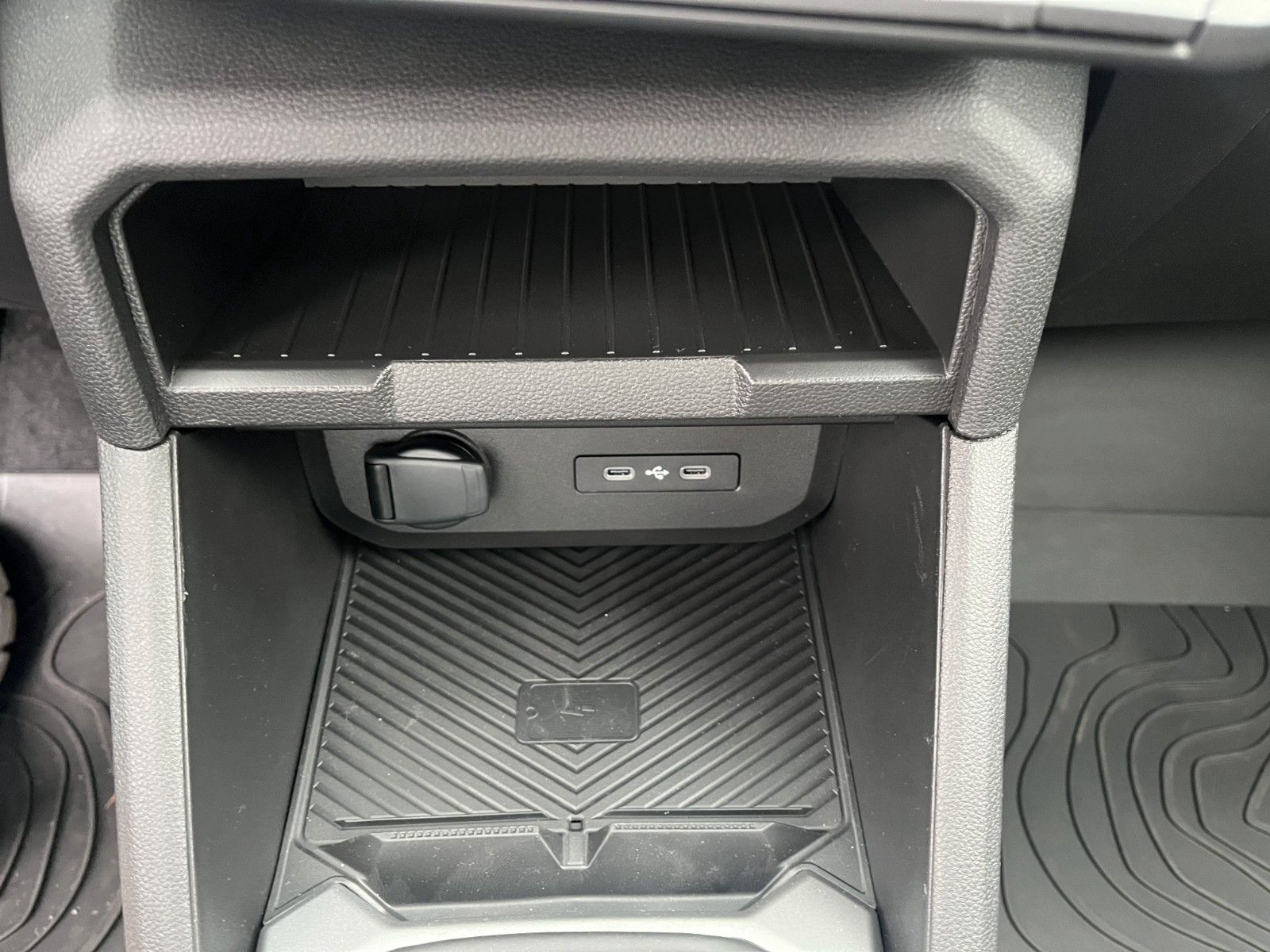 Fahrzeugabbildung Dacia Bigster Mild Hybrid 140 Extreme