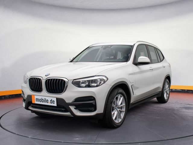 BMW X3 xD30e Advantage Alarm AHK Cockpit LED 18Zoll