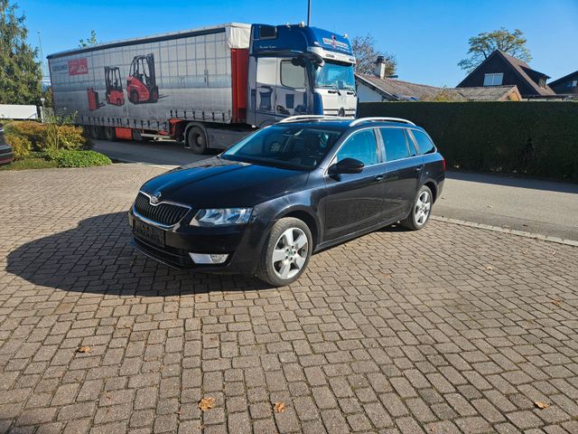 Skoda Octavia Combi Elegance 4x4