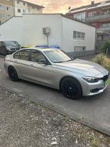 BMW 328i - - : Unfallwagen