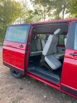 Volkswagen T5 Kombi Van Navi Klima Allwetter AHK PDC Kamera - Volkswagen T5 Kombi aus 2010