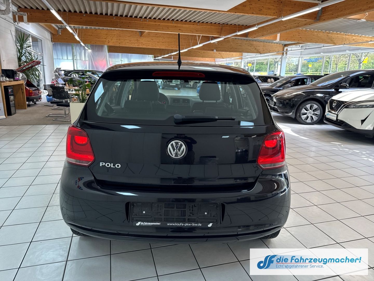 Fahrzeugabbildung Volkswagen Polo V Trendline Klimaautom TÜV 10/27 *EXPORT