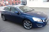 Volvo V60 Kombi Ocean Race*5-ZYLINDER*NAVI*LEDER*SHZ*A - Volvo V60: Race