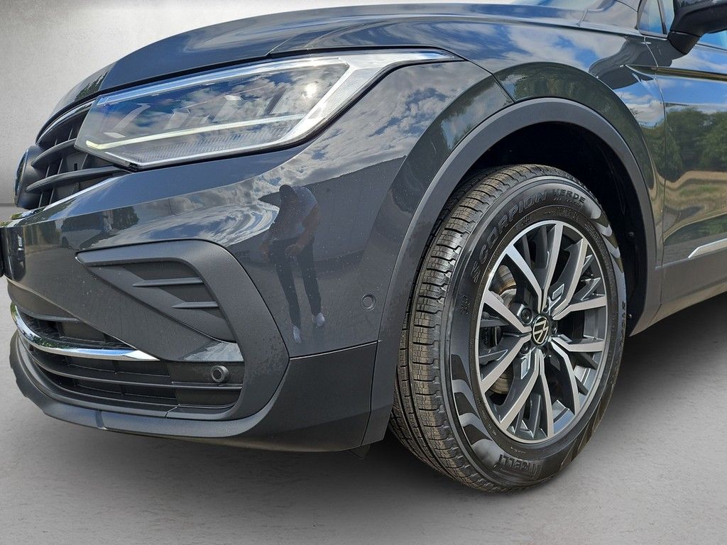 Volkswagen Tiguan 1.5 TSI DSG Life Navi APP foto 4