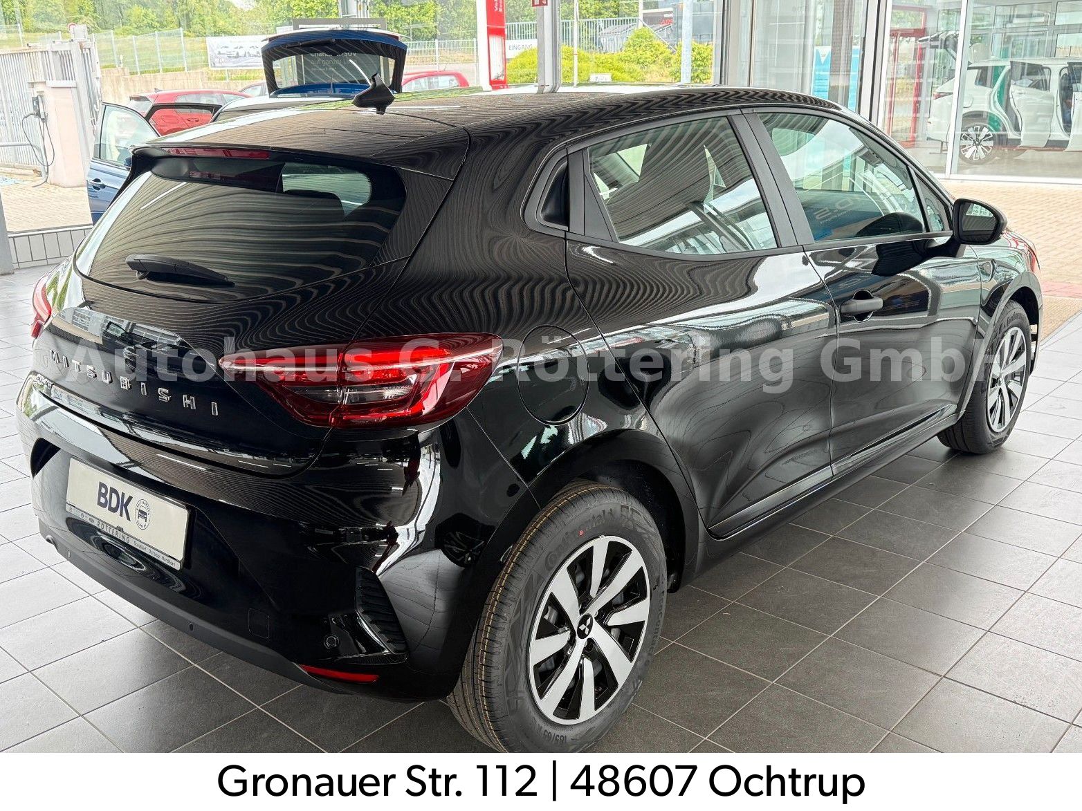 Mitsubishi Colt 1.0 +LED-Schenwerfer +Carplay +DAB +Touch