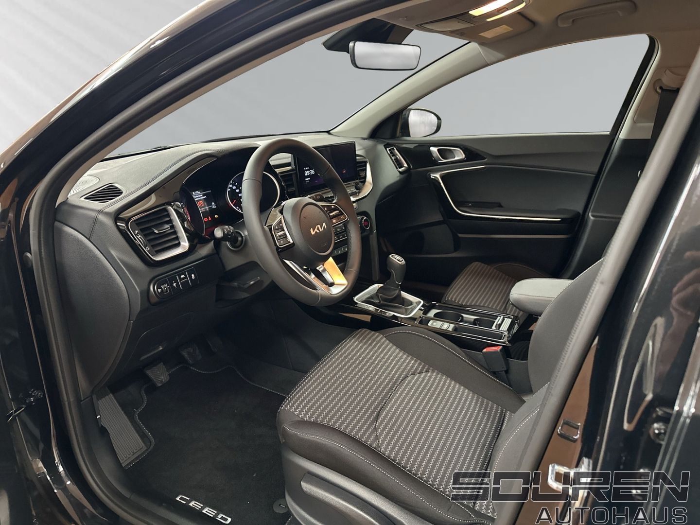 Fahrzeugabbildung Kia Ceed 1.5 T-GDI Ultimate Edition STYLE JBL + SITZ