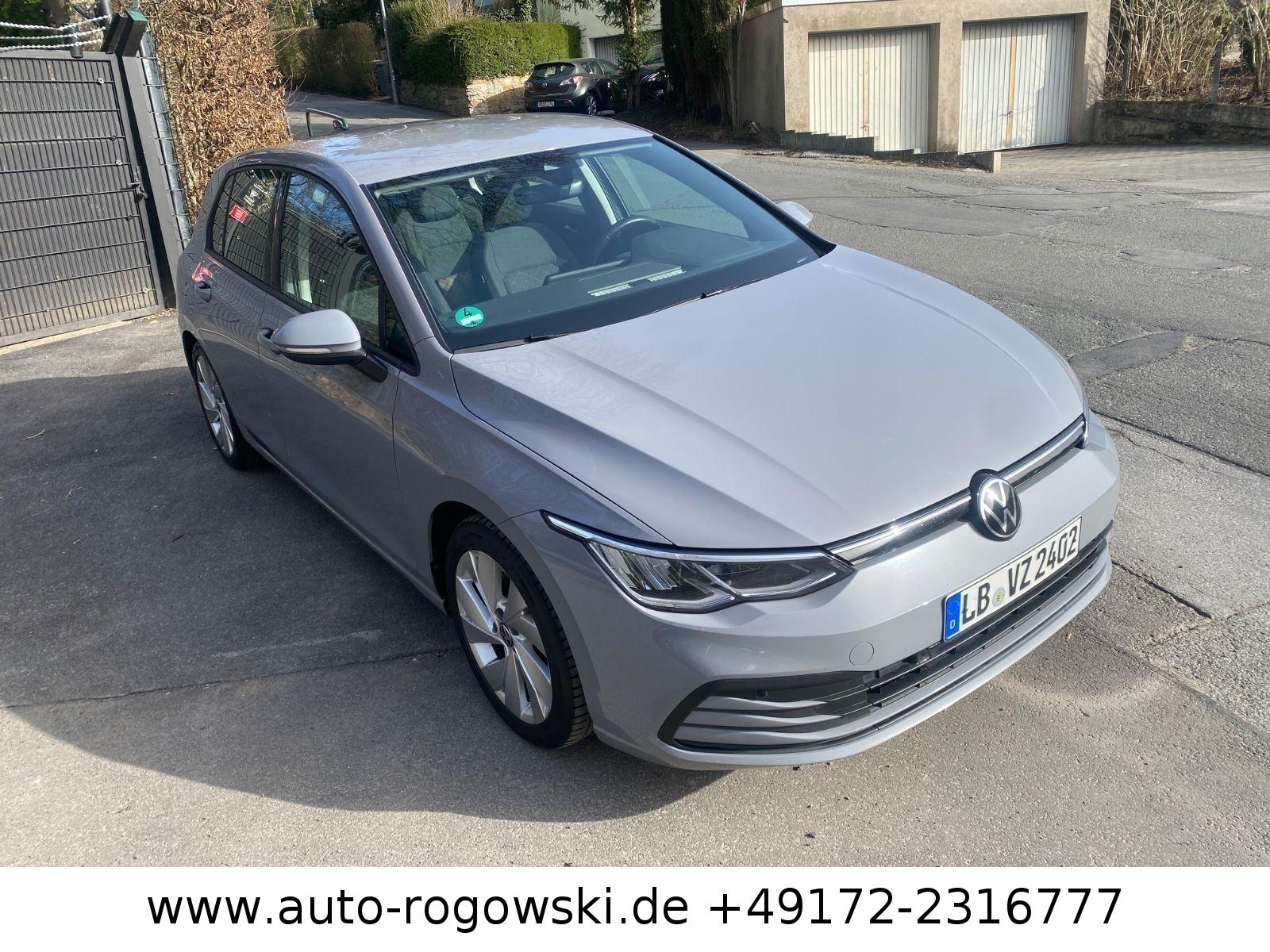 Volkswagen Golf VIII Lim. Life 2.0 TDI  DSG ACC StandHeizun
