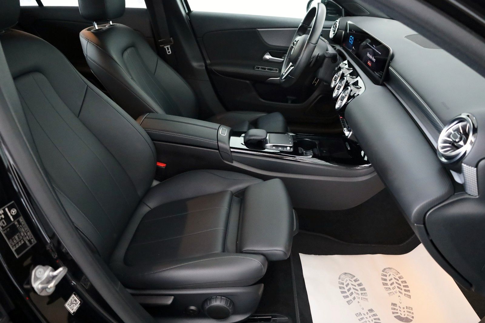 Fahrzeugabbildung Mercedes-Benz A 250 e Progressive Lim.,Leder,Navi,LED,Kamera