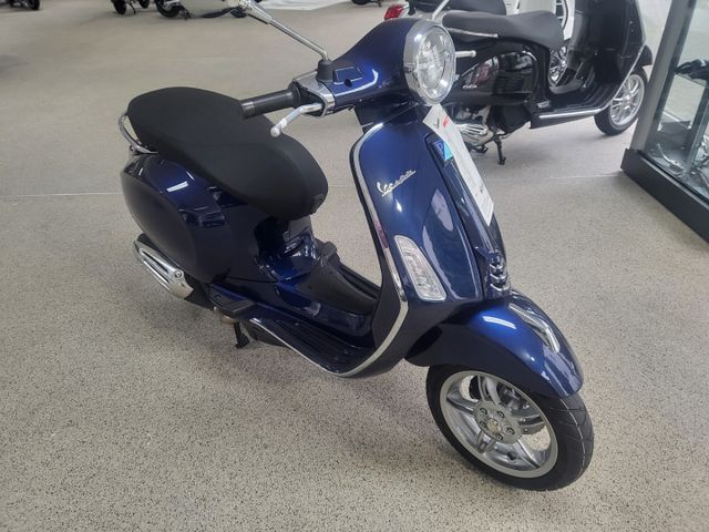 Vespa Primavera 50 E5+ Blue Energico