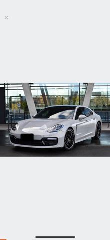 PORSCHE Panamera 4S Kreide 