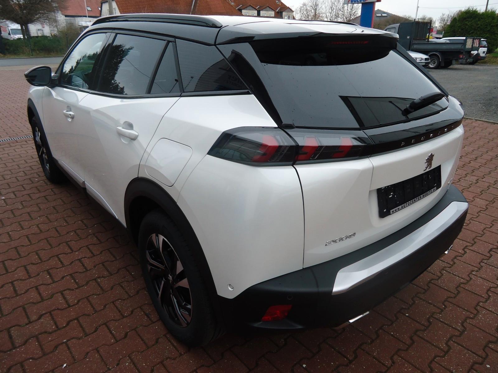 Peugeot 2008 PureTech 155 EAT8 GT *Navi-Sitzheizung*