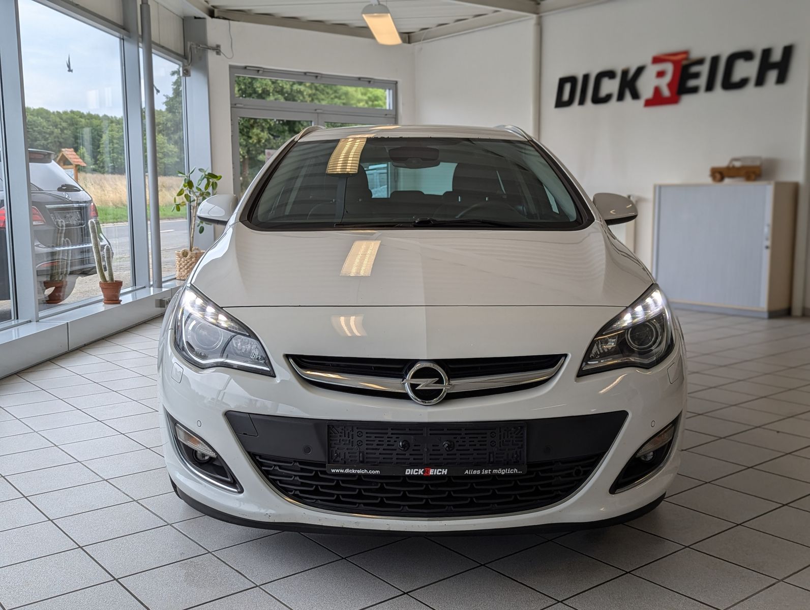 OPEL Astra 2.0 CDTI Innovation Navi Bi-Xenon Tempomat - Image 2