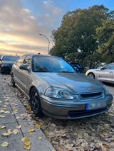 Honda Civic-Vti -185ps - Honda Civic Vti mit Benzin-Antrieb