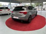 Alfa Romeo Giulietta Quadrifoglio verde Launch EDT  671/999 - Alfa Romeo aus 2015