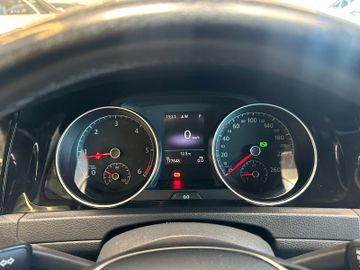 Volkswagen Golf VII Lim. Allstar BMT *Navi*
