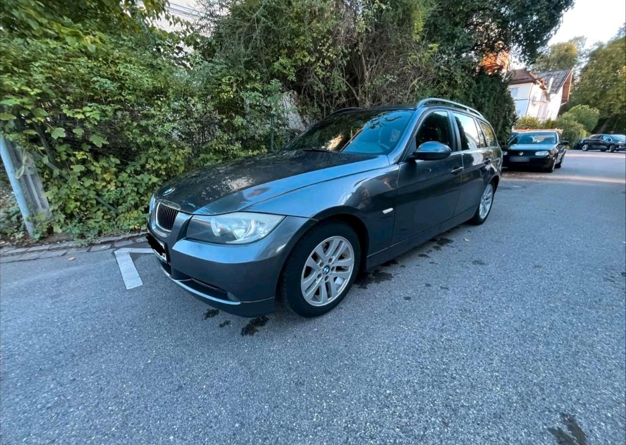 BMW 320
