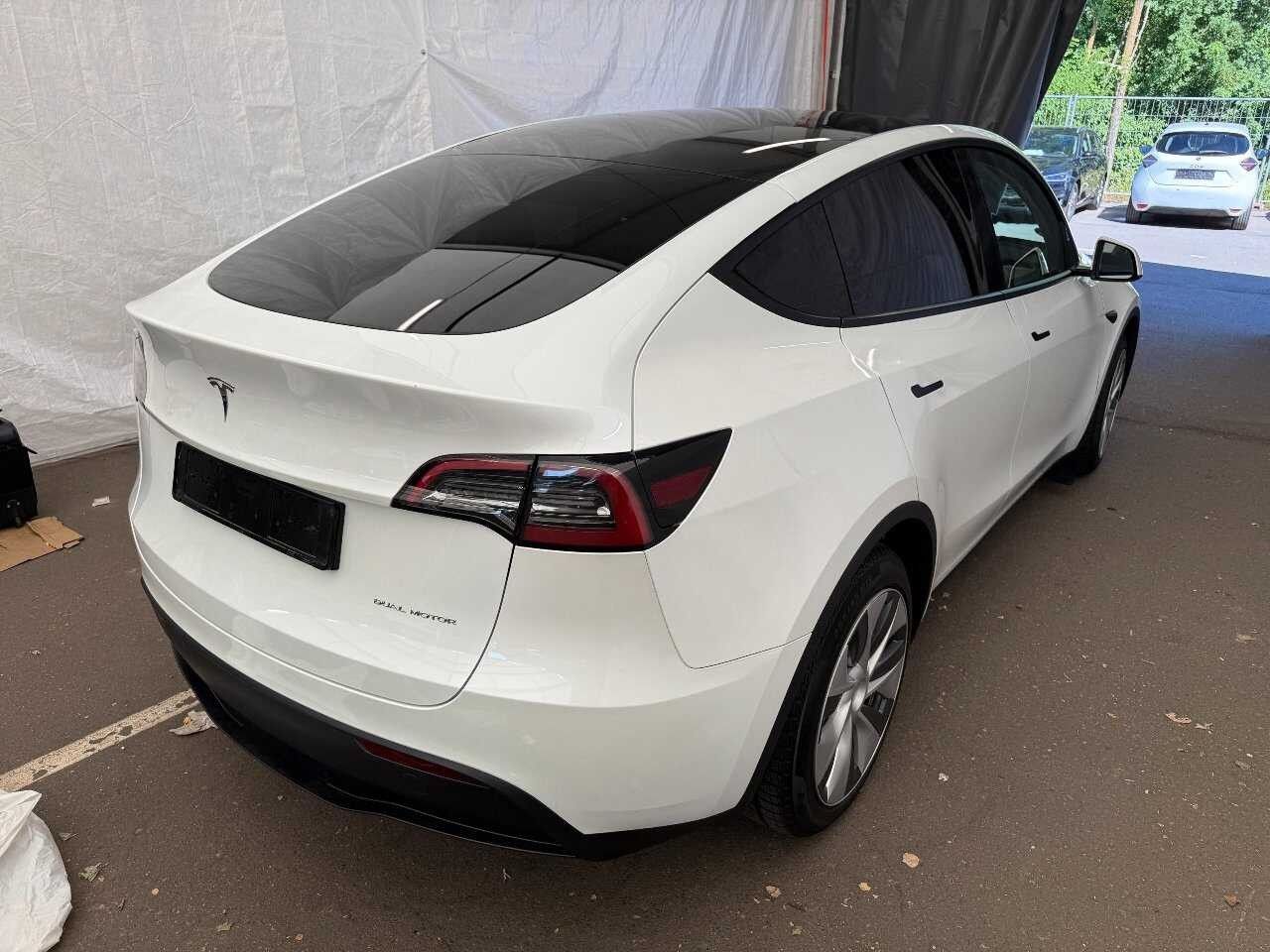 Tesla Model Y Long Range Dual AWD | 8-Fach imagem 3