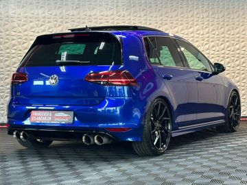 Volkswagen Golf - 8