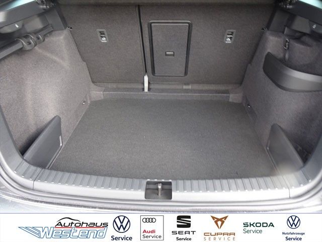 Fahrzeugabbildung SKODA Karoq Sportline 1.5l TSI 110kW DSG LED Navi