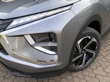 Fahrzeugabbildung Mitsubishi Eclipse Cross 2.4 Basis PLUG-IN-HYBRID