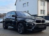 BMW X5M PANO/B&O/SHZ/RFK/LHZ/NIGHTVISION/HEADUP/VOLL - schwarze BMW X5 M