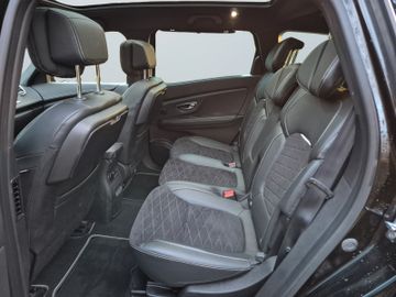 Renault Grand Scenic Black Edition TCe 140 5-Sitzer