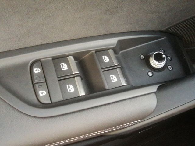 Q5 Sportback 55 TFSI e quattro S line Head-Up, A